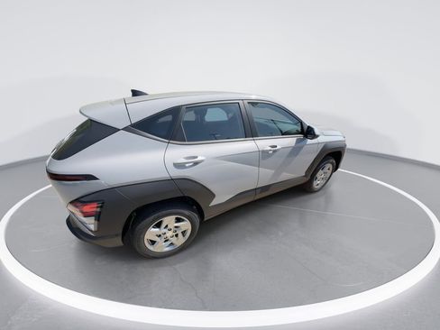 New 2026 Hyundai Kona SE AWD/4WD image 9