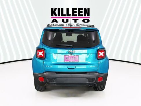 Used 2022 Jeep Renegade Limited w/ Sun, Sound & Wheels Group AWD/4WD image 6