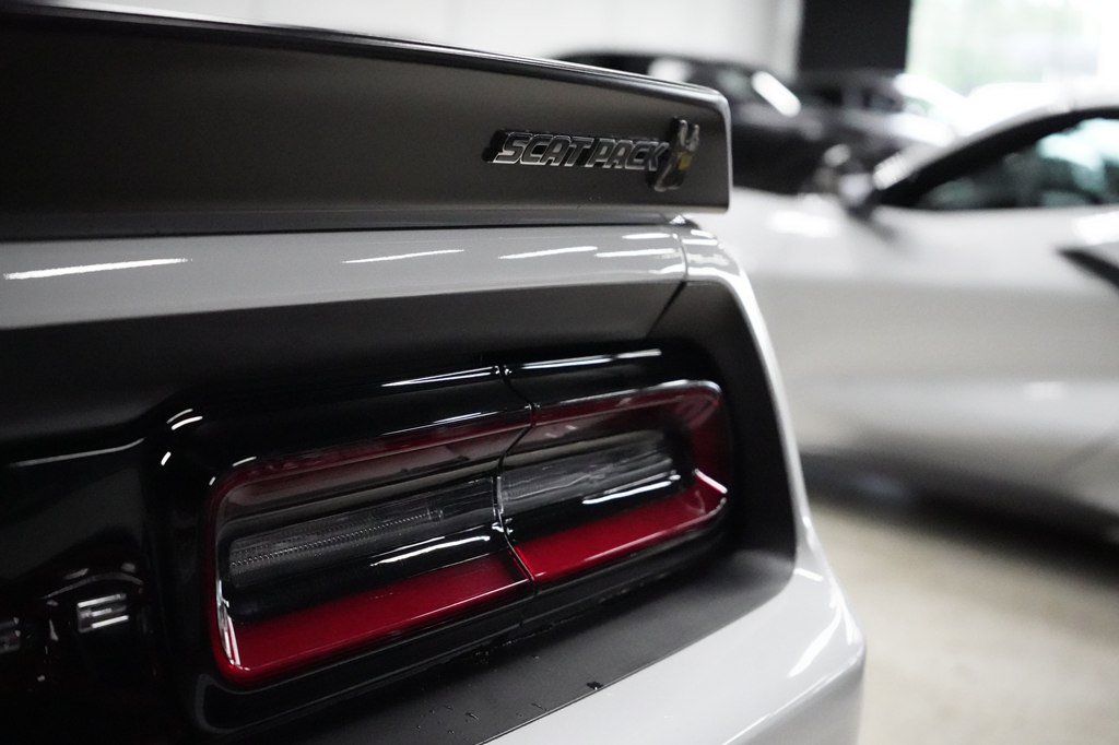 Used 2023 Dodge Challenger R/T Scat Pack RWD image 5