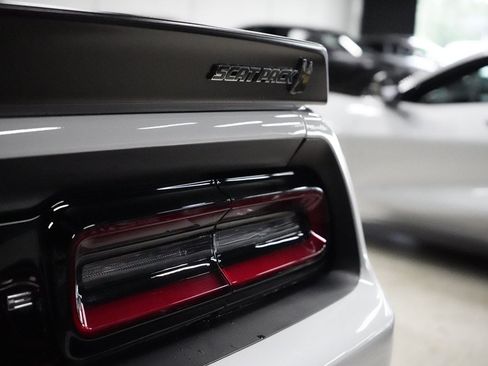 Used 2023 Dodge Challenger R/T Scat Pack RWD image 5