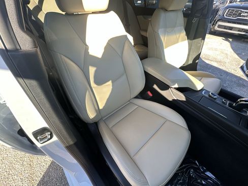 Used 2023 Cadillac CT5 Luxury image 28