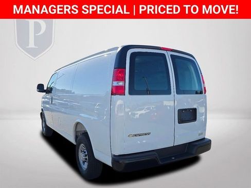 New 2025 Chevrolet Express 2500 Work Van w/ Driver Convenience Package image 8