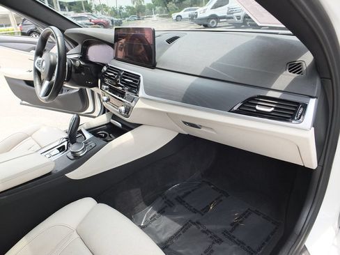 Used 2023 BMW 540i w/ M Sport Package RWD image 23
