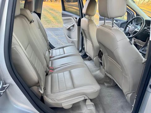 Used 2016 Ford Escape Titanium image 5