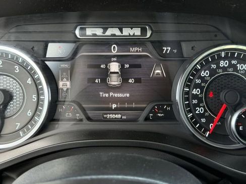 Used 2025 RAM 1500 Laramie image 12