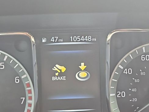 Used 2017 Nissan Titan Platinum Reserve image 9