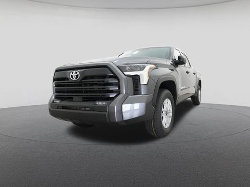 New 2025 Toyota Tundra SR5 AWD/4WD image 32