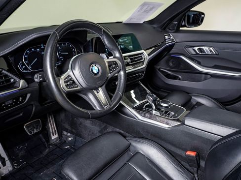 Used 2021 BMW 330i xDrive 330i xDrive w/ M Sport Package image 18