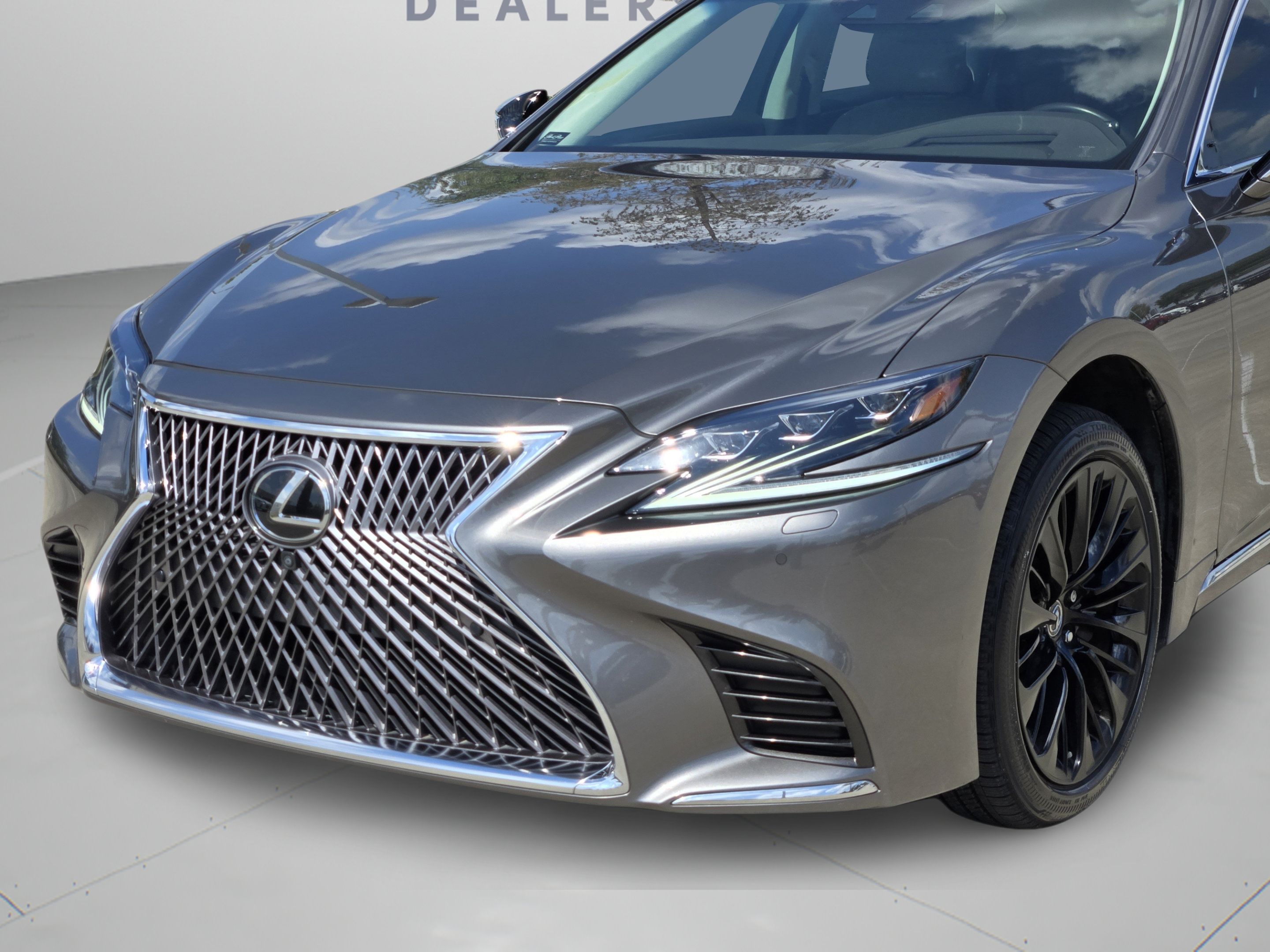 Used 2018 Lexus LS 500 w/ Interior Upgrade Package RWD image 36