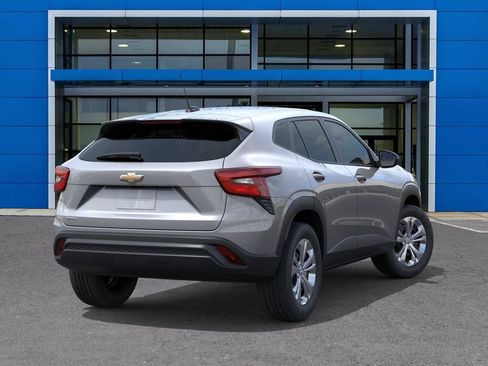 New 2026 Chevrolet Trax LS FWD image 4