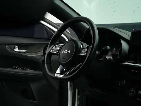 Certified 2024 Kia Forte GT-Line image 33