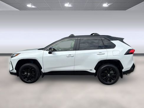 Used 2025 Toyota RAV4 XSE w/ Weather Package AWD/4WD image 2