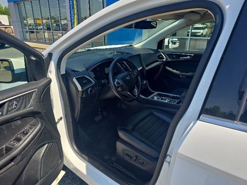 Used 2024 Ford Edge SEL AWD/4WD image 10