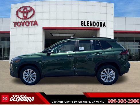 New 2026 Toyota Corolla Cross LE FWD image 6
