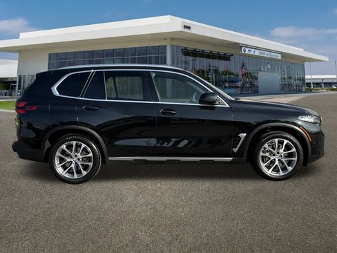 Certified 2024 BMW X5 sDrive40i w/ Parking Assistance Package image 12