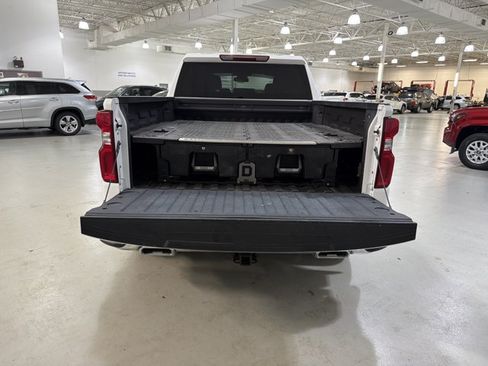 Used 2024 Chevrolet Silverado 1500 LTZ AWD/4WD image 12