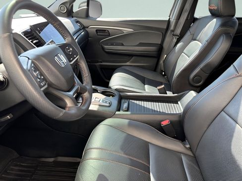 Certified 2023 Honda Passport TrailSport image 16