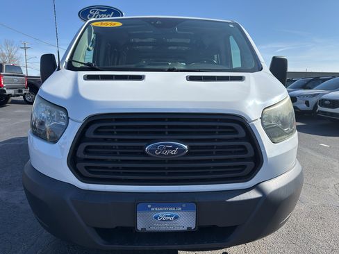 Used 2016 Ford Transit 250 130 Low Roof RWD image 3