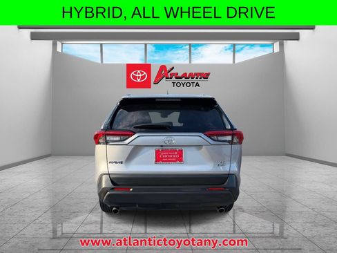 Certified 2025 Toyota RAV4 LE AWD/4WD image 6