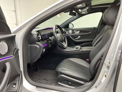 Used 2020 Mercedes-Benz E 350 4MATIC Sedan image 3