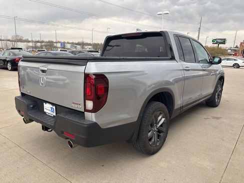 Used 2023 Honda Ridgeline Sport image 5