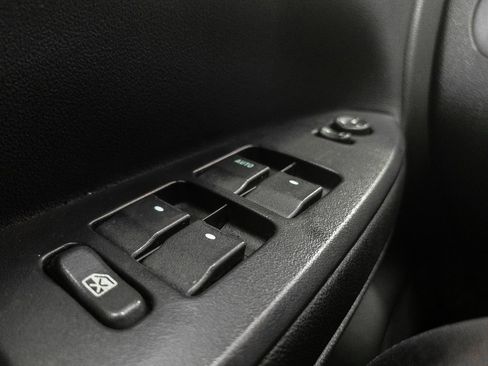 Used 2013 Chevrolet Impala LT w/ LT Sunroof Package image 21
