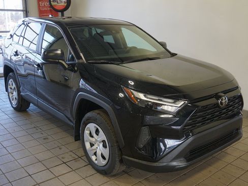 New 2025 Toyota RAV4 LE image 2