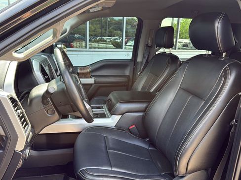 Used 2020 Ford F150 Lariat w/ Equipment Group 502A Luxury AWD/4WD image 14