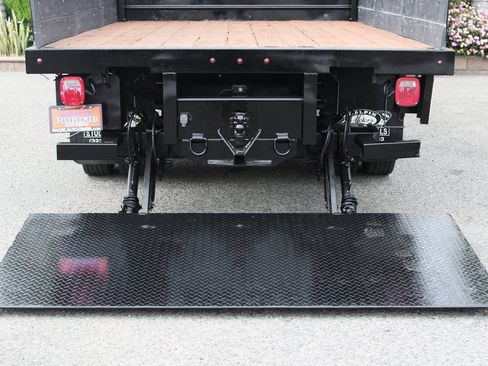 Used 2016 Ford F550 4x4 Crew Cab Super Duty image 9