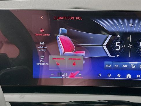 New 2026 BMW 530i xDrive w/ M Sport Package image 21