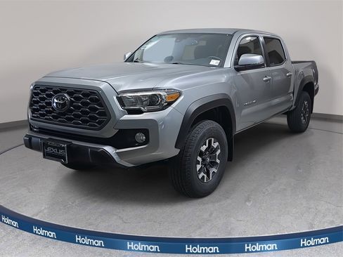 Used 2020 Toyota Tacoma TRD Off-Road image 1
