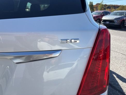 Used 2019 Cadillac XT5 Premium Luxury image 13