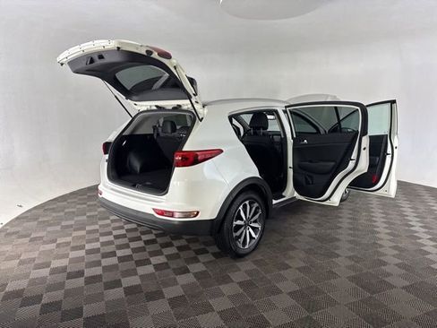 Used 2017 Kia Sportage EX w/ EX Premium Package image 18