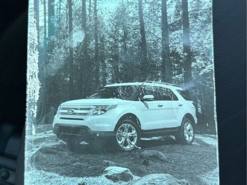 Used 2013 Ford Explorer XLT FWD image 13