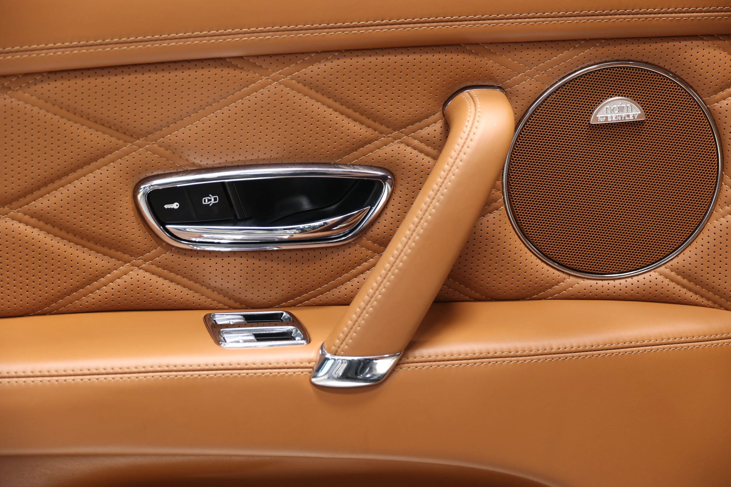Used 2016 Bentley Flying Spur W12 AWD/4WD image 42