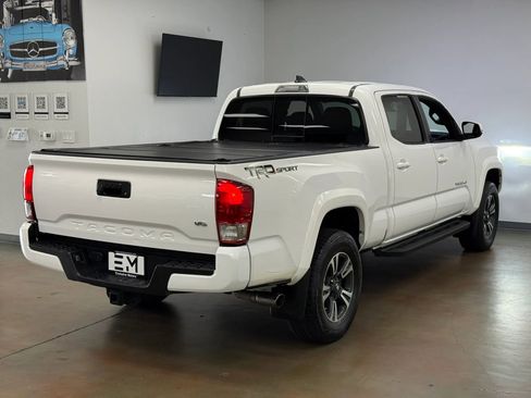 Used 2018 Toyota Tacoma TRD Sport RWD image 7
