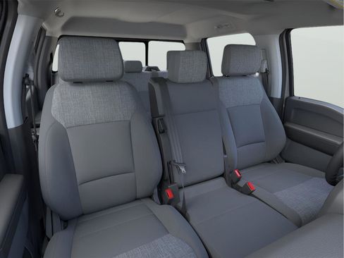 New 2026 Ford F250 XLT w/ FX4 Off-Road Package image 11