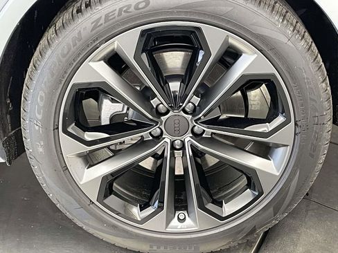 New 2026 Audi Q7 3.0T Premium Plus image 12