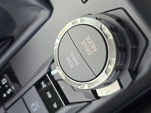 Certified 2025 Toyota 4Runner SR5 image 33