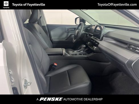 Used 2026 Toyota RAV4 XLE Premium FWD image 8