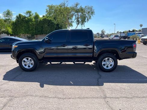 Used 2022 Toyota Tacoma Limited image 5