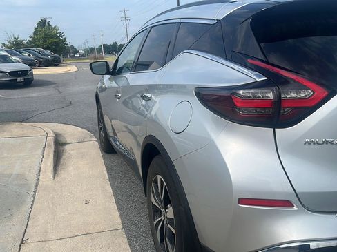 Used 2023 Nissan Murano SV AWD/4WD image 6