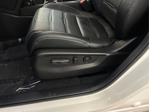 Used 2022 Honda CR-V EX-L image 24
