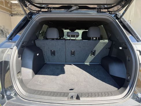 Used 2025 Chevrolet Equinox LT image 30