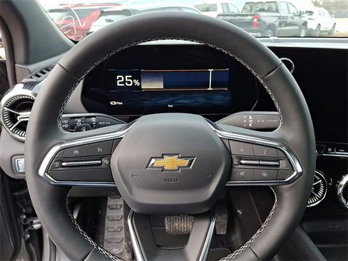 New 2026 Chevrolet Blazer EV LT image 15