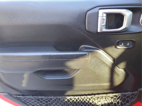 Certified 2022 Jeep Gladiator Mojave w/ LED Lighting Group image 17