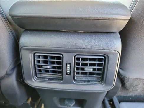 Used 2022 Toyota RAV4 LE AWD/4WD image 17