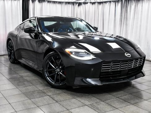 Used 2024 Nissan Z Performance w/ Floor Mat Package image 3