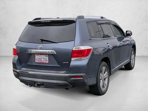 Used 2012 Toyota Highlander Limited w/ Tow Pkg image 5