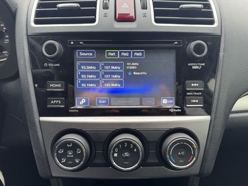 Used 2016 Subaru Crosstrek 2.0i Premium w/ Moonroof Package image 8